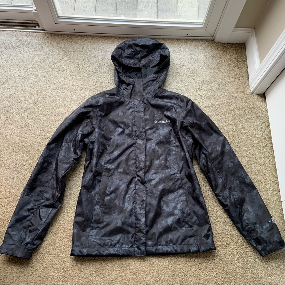 Columbia rainy jacket- XS